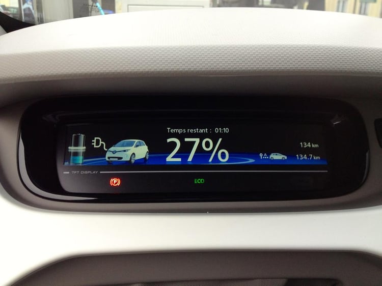 Le tableau de bord de la ZOE quand elle est en charge