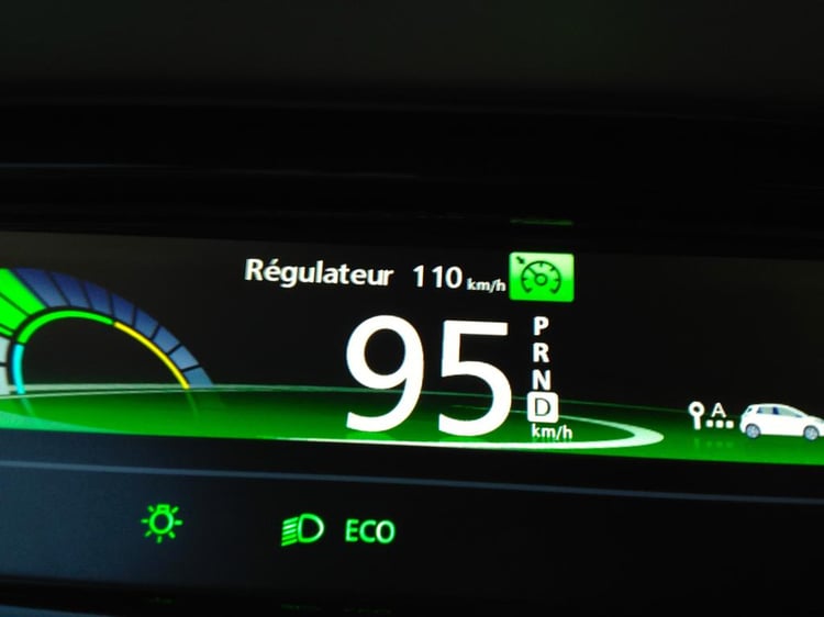 Le mode ECO bride la ZOE à 95 km/h