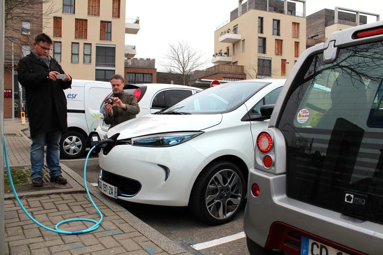 La Renault ZOE attire l'attention des curieux !