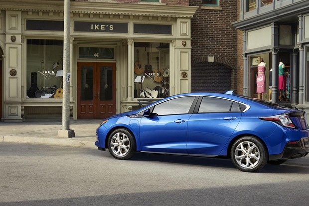 L'arrière de la Chevrolet Volt 2016
