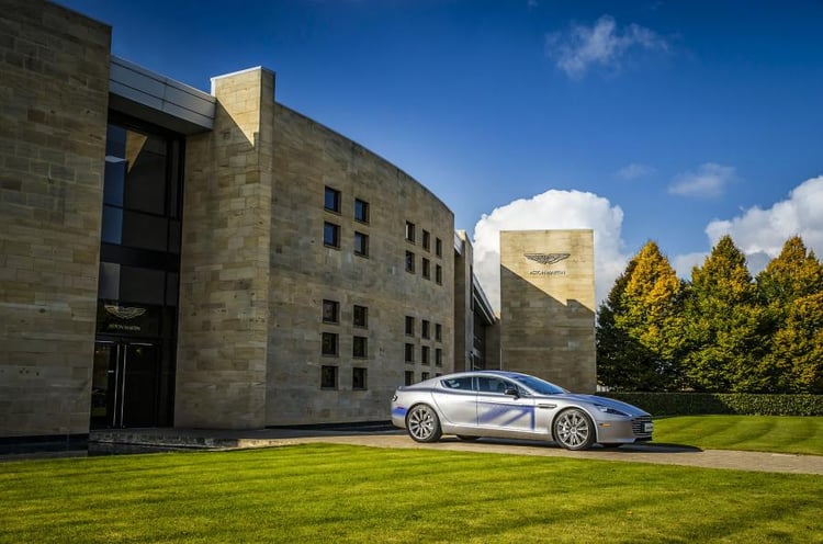 L'Aston Martion RapidE : le luxe 100% électrique