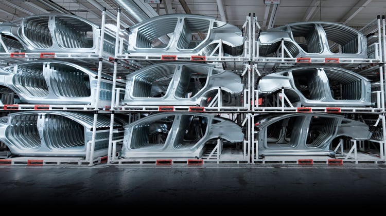 L'introduction du Model X en 2015 a répondu à la demande croissante pour les SUVs en Europe et en Amérique du Nord.