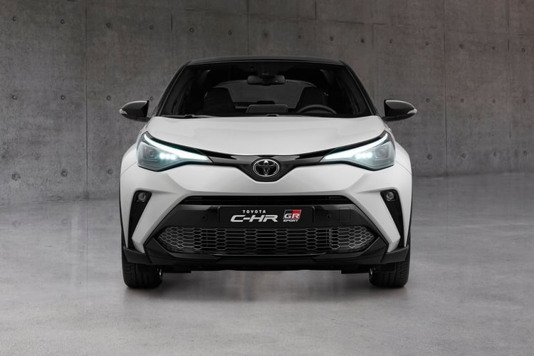 La suspension et la direction du C-HR GR Sport ont été adaptées pour plus de dynamisme