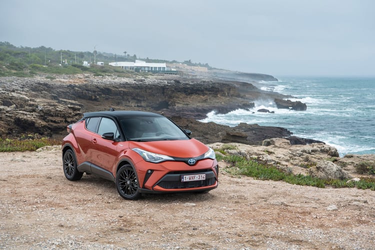 Lancé en 2016, le C-HR a été restylé en 2019
