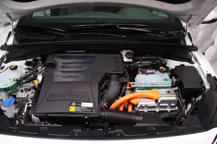 Hyundai Ioniq hybride rechargeable - La photo moteur
