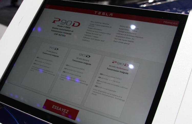 Trois versions du Model X sont proposées par Tesla, de 70 à 90 kWh