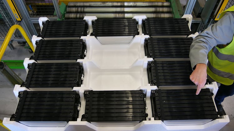 Une planche de cellules pour batteries 41 kWh