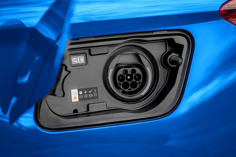 Prise de recharge de l’Opel Grandland hybride rechargeable 225 ch