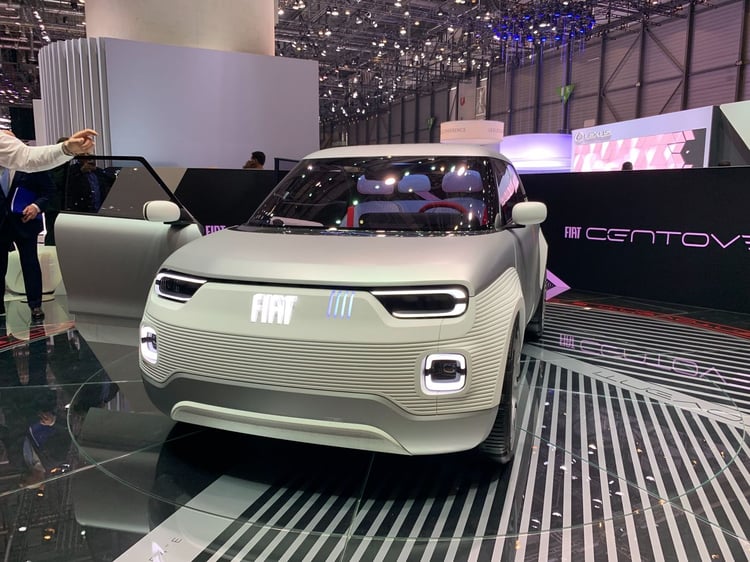 Vue avant du concept Fiat Centoventi au Salon de Genève 2019