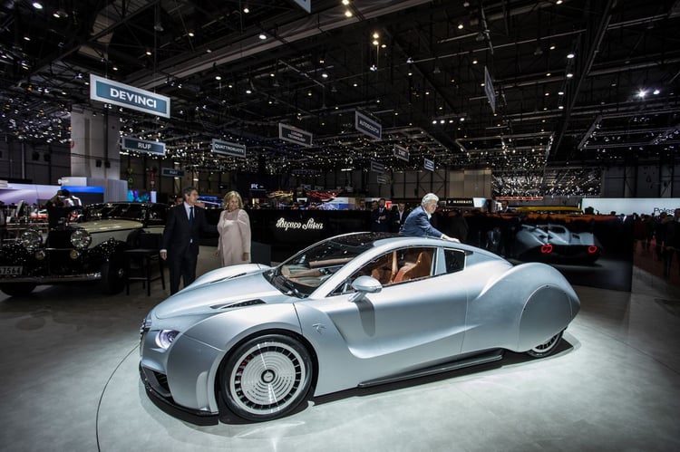 Une vue 3/4 avant de l'Hispano-Suiza Carmen au Salon de Genève 2019