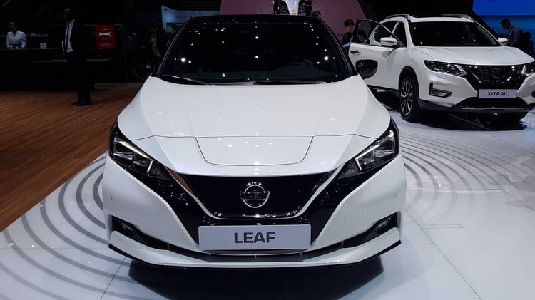Face avant de la Nissan Leaf e+ au Salon de Genève 2019