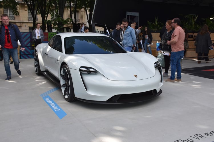 Le concept Porsche Mission E
