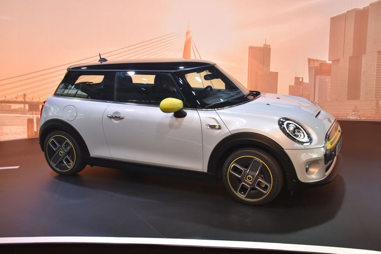 Le Cooper SE pourra être configurée comme une essence ou diesel