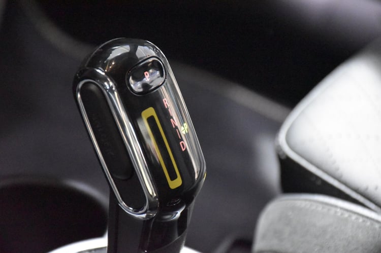 Un levier repris des versions automatiques