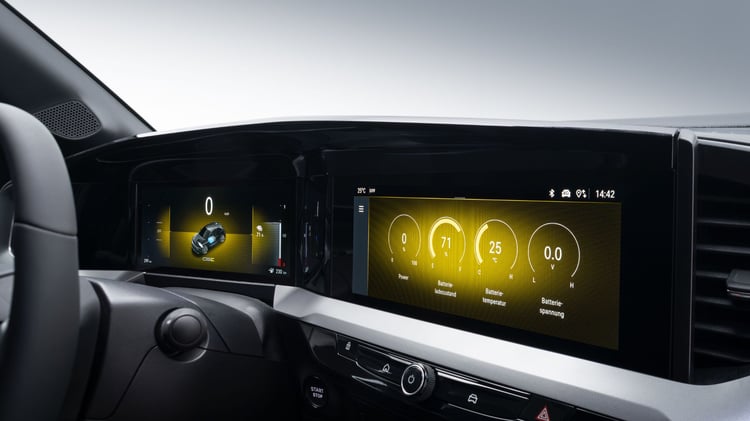 Instrumentation numérique de l’Opel Mokka GSE avec affichages dédiés à la conduite sportive