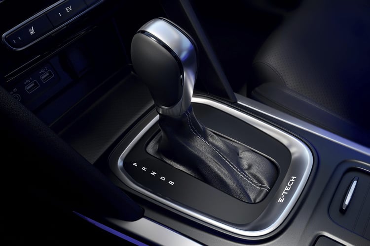 La Megane hybride rechargeable est équipée d'une boite de vitesses automatique