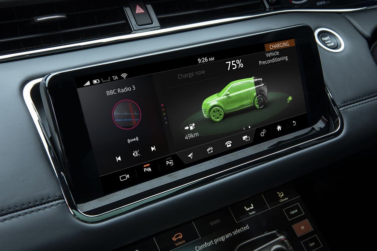 Range Rover Evoque hybride rechargeable P300e 2020 écran