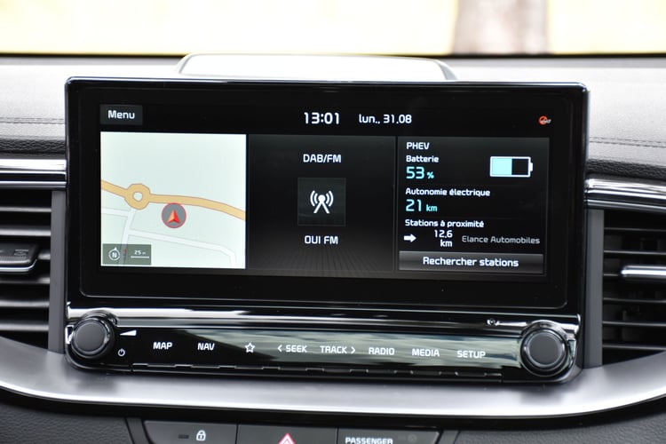 Ecran Intérieur Prise Kia XCeed hybride rechargeable