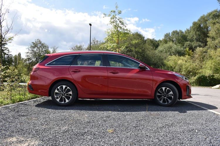 Profil Kia Ceed SW hybride rechargeable