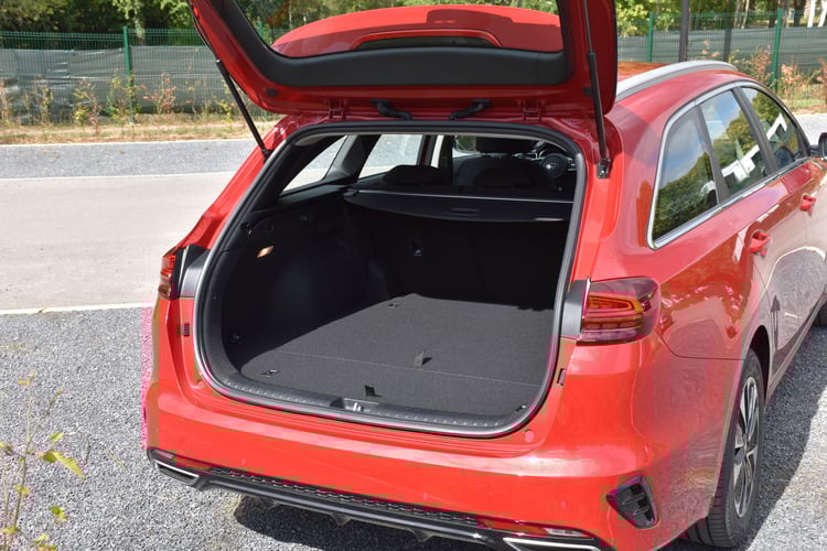 Coffre Intérieur Kia Ceed SW hybride rechargeable