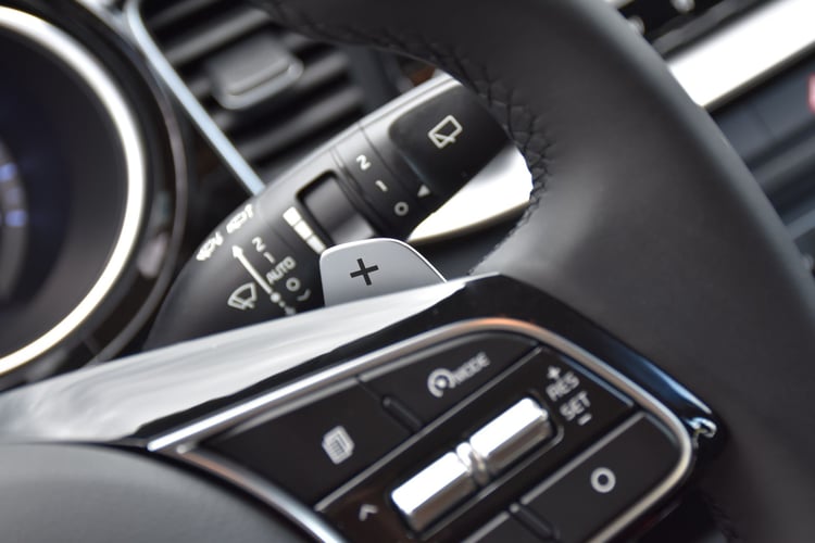 Palette vitesses Intérieur Prise Kia XCeed hybride rechargeable Premium