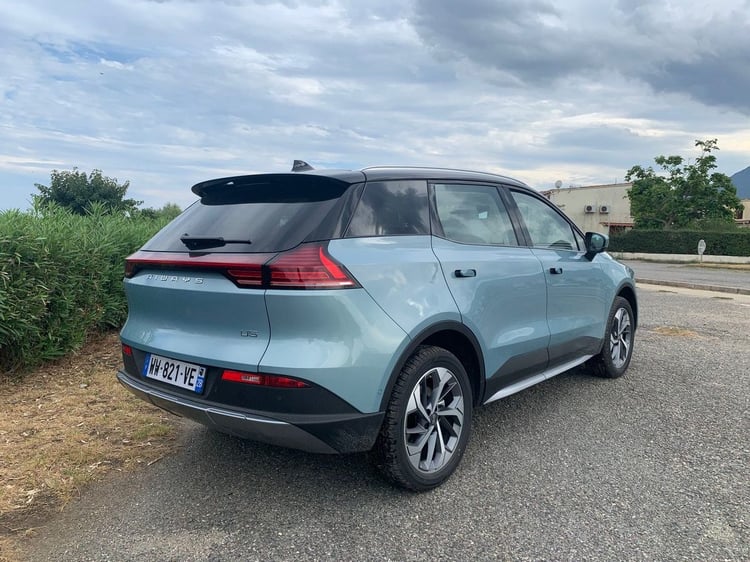 Aiways U5 SUV électrique essai couleur bleu en 2020