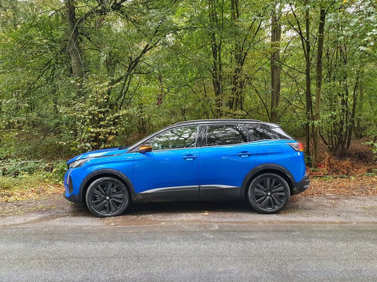 Profil du Peugeot 3008 Hybrid 225 GT Pack