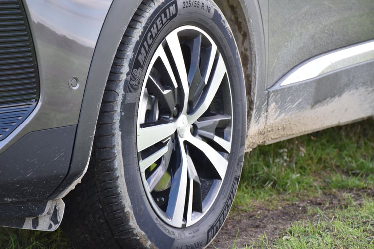 Jante du Peugeot 3008 Hybrid4 GT Pack