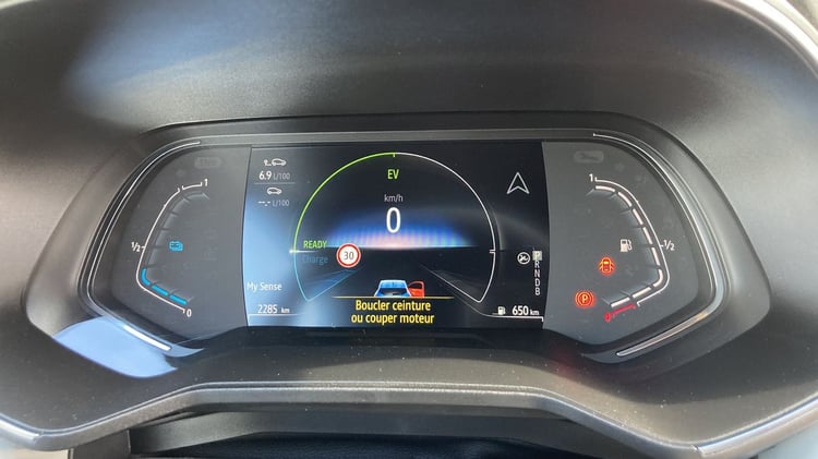 Sur la finition Intens de notre modèle d'essai, l'instrumentation est numérique