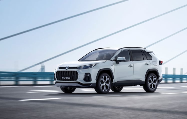 La vitesse de pointe du SUV hybride rechargeable est limitée à 180 km/h 