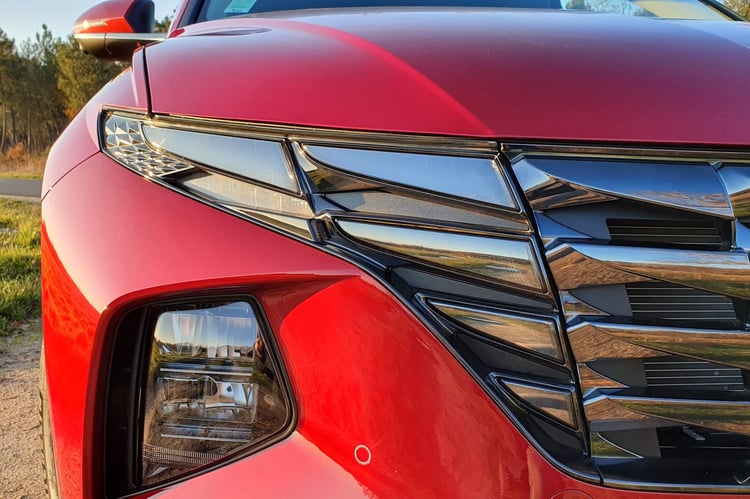 Eteints, les phares sont invisibles