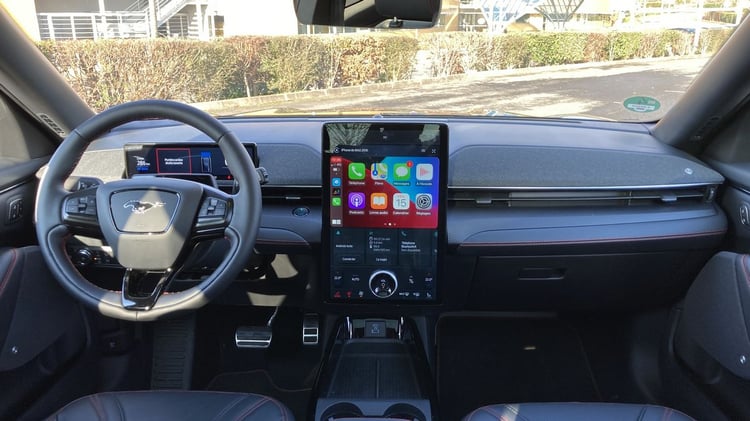 Comme la plupart des nouveaux modèles, la voiture électrique de Ford est compatible avec Apple Car Play