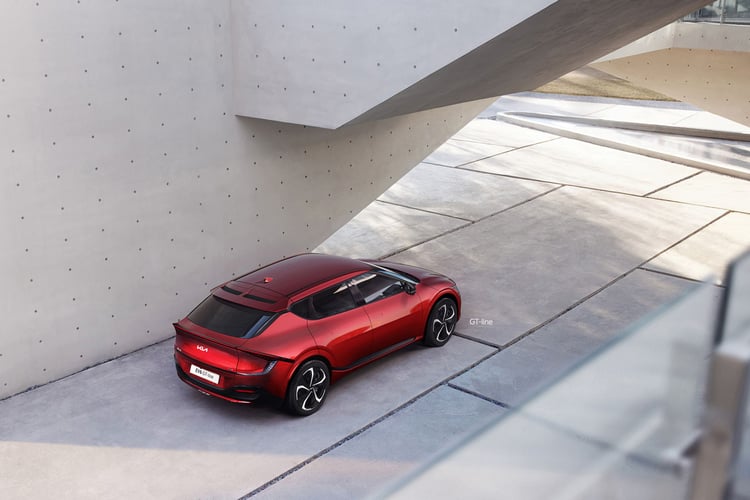 Le rouge Magma est l'une des 5 couleurs disponibles sur l'EV6 GT Line