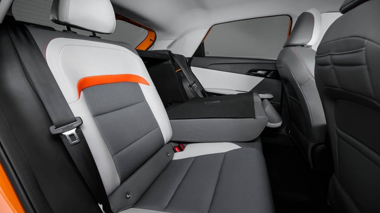 Banquette arrière de la MG4 électrique V2 avec dossier rabattable