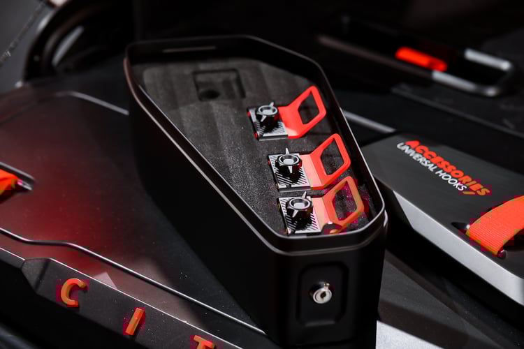 Rails et attaches évolutifs