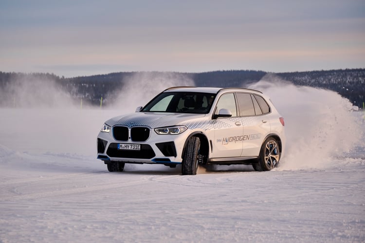 BMW iX5 Hydrogen in Arjeplog Feb 22
