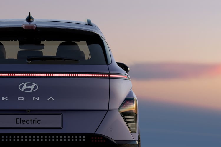 Comme la famille Ioniq, le Kona électrique adopte un look aux effets de pixels