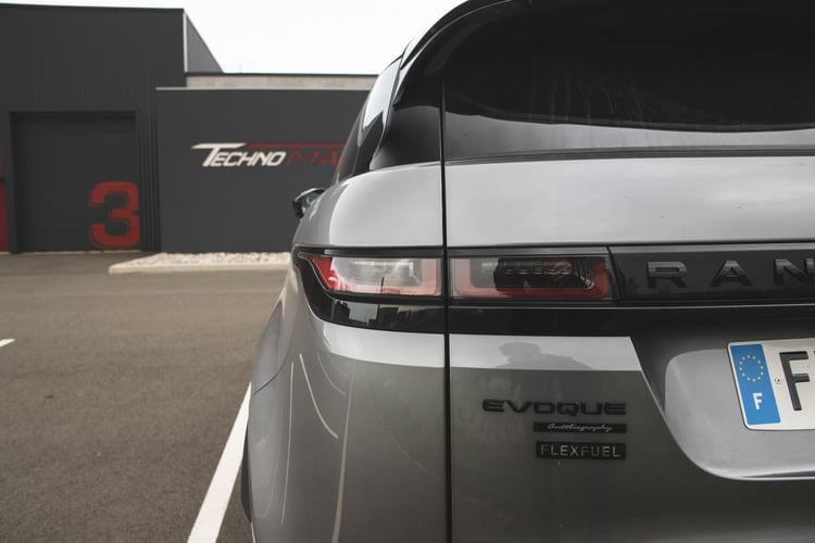 Souvenez-vous, Technomap ! Quoi de plus logique que d'aller voir une A110 hybride éthanol en Evoque éthanol .. Restez connectés pour la suite de l'aventure Technomap !