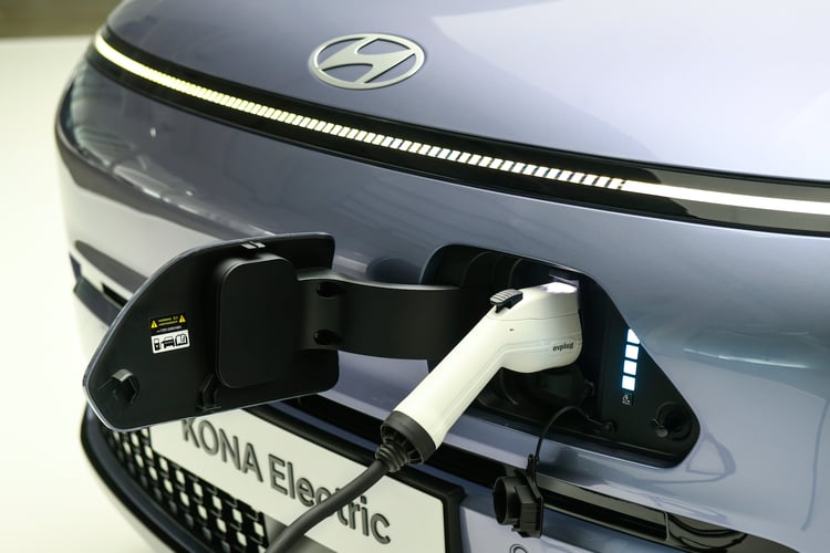 Hyundai Kona EV 2023 : prise
