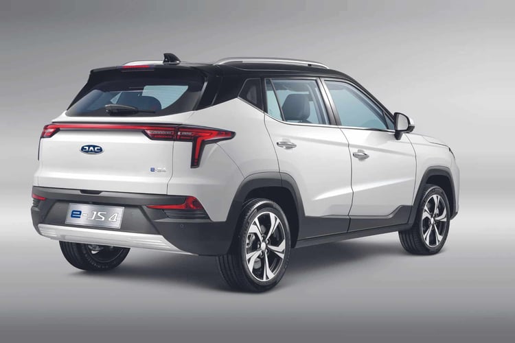 Le volume du coffre du SUV électrique e-JS4 s'étend de 520 à 1050 l