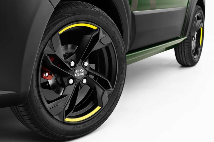 La Myli reçoit des jantes de 15 pouces sur la finition R.ebel