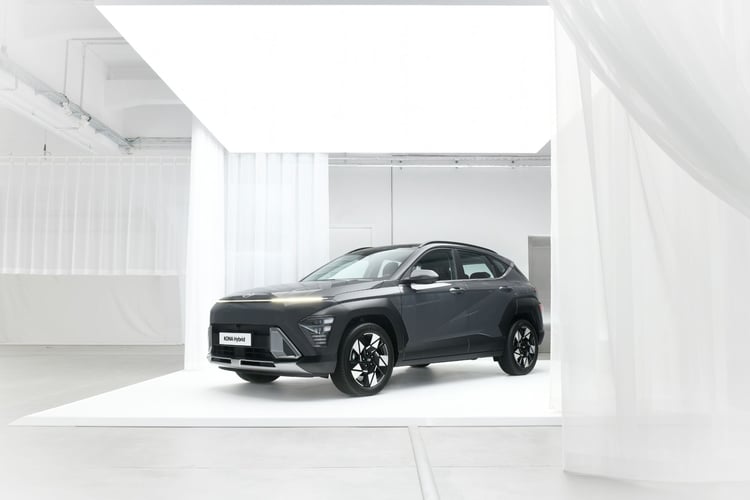 A vide, le nouveau Kona hybride pèse 1485 kg