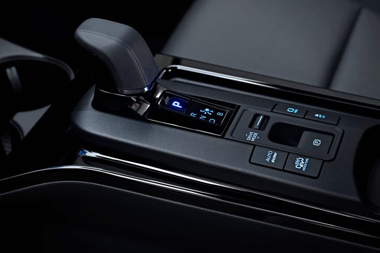 La Prius hybride rechargeable pourra parcourir près de 69 km en mode 100% électrique