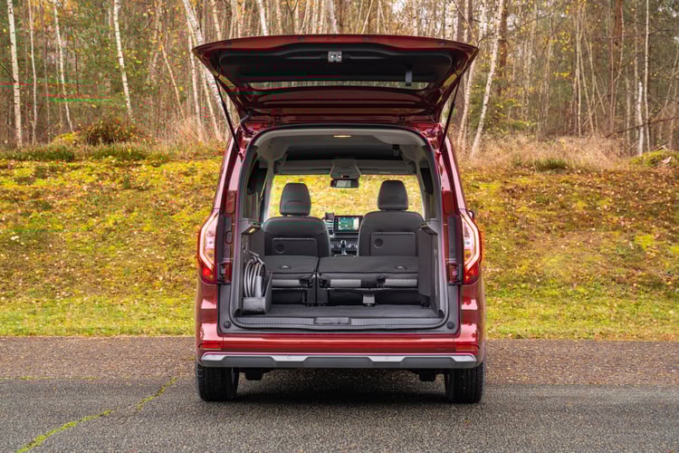 Le volume du coffre du Kangoo E-Tech s'étend de 850 à 2500 l