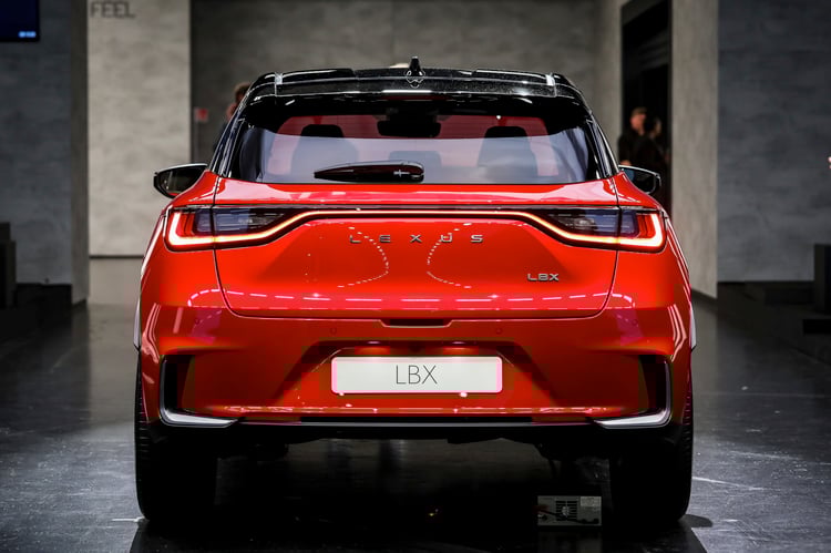 Lexus LBX arrière