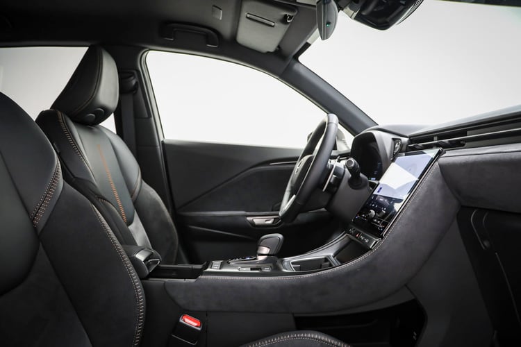 Places avant du crossover