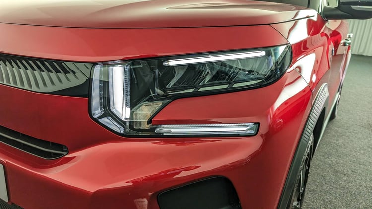 Une signature lumineuse appelée "trois points" qui nous fait surtout penser au C de Citroën 