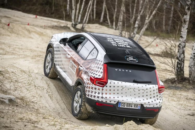 Volvo XC40 électrique au rallye Aïcha des Gazelles