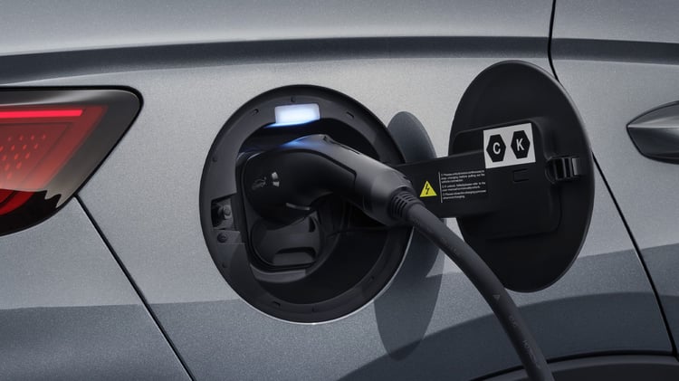 Recharge du BYD Seal U DM-i hybride rechargeable via prise Combo CCS2