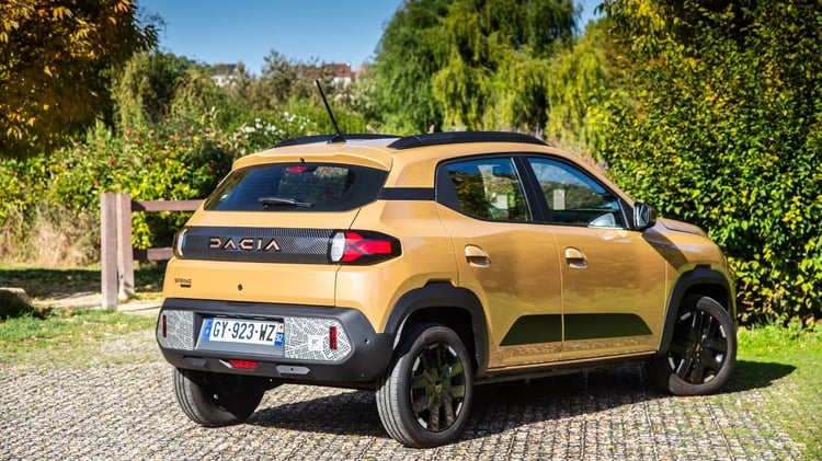Dacia Spring électrique 2026, citadine électrique pas chère en environnement urbain